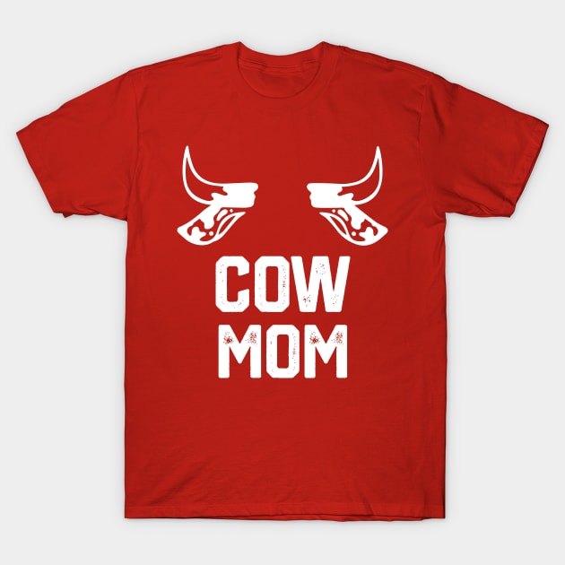 cow mom T-Shirt by spantshirt